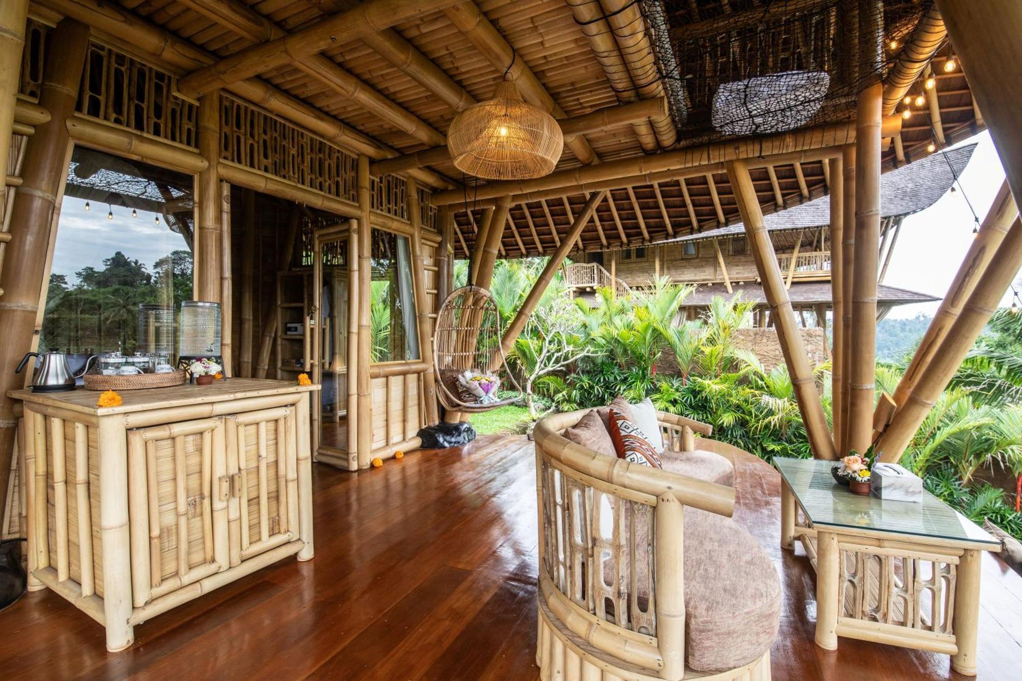 Villa Aura Svarga - Swarga House Selat
