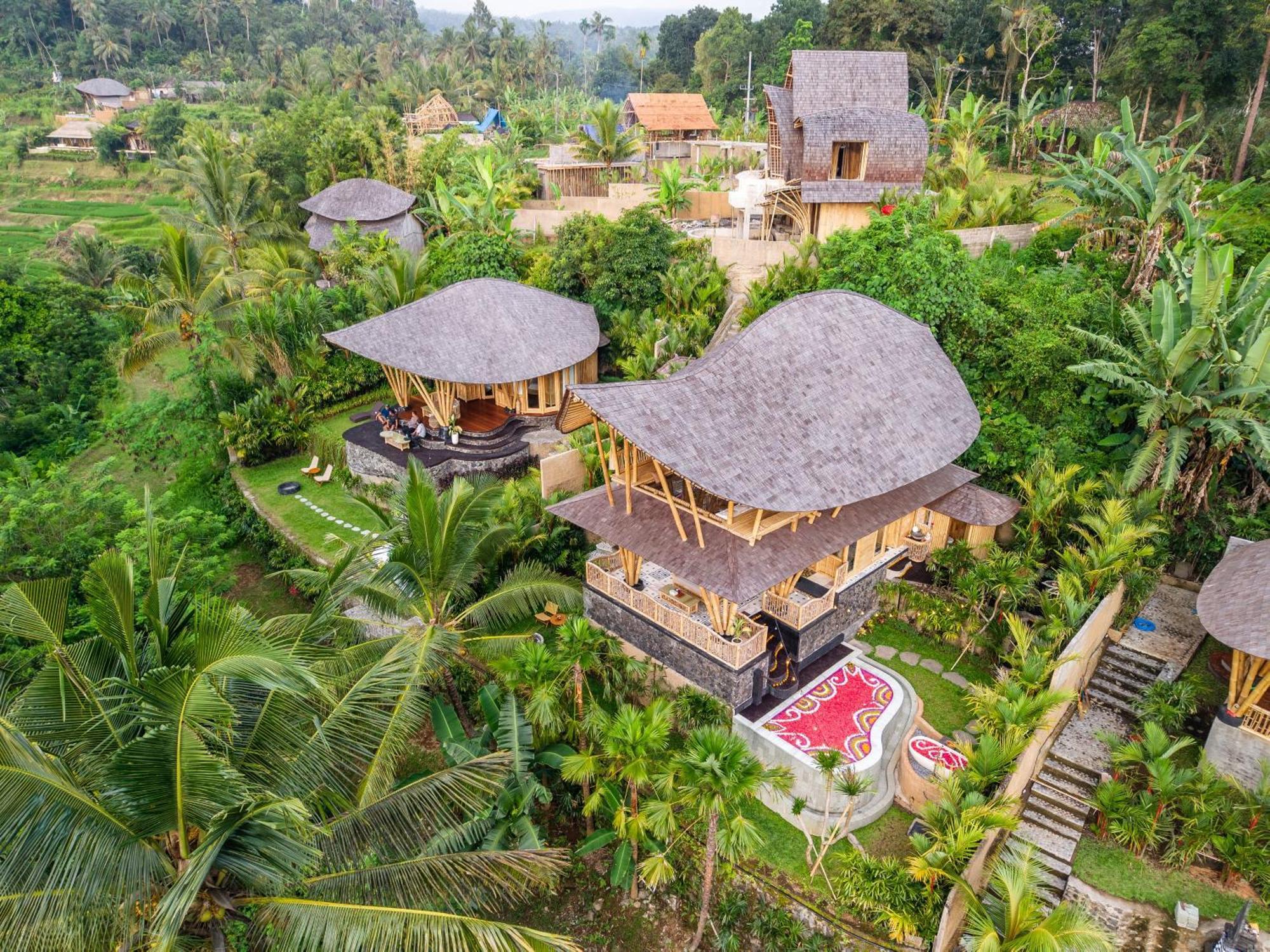 Villa Aura Svarga - Swarga House *